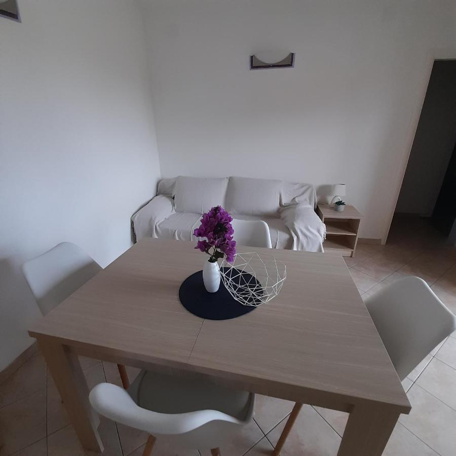 Apartments Filipovic Biograd Na Moru Exterior foto